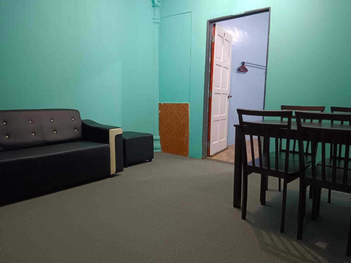 Homestay Koperasi Surau Alfalah センポルナ エクステリア 写真